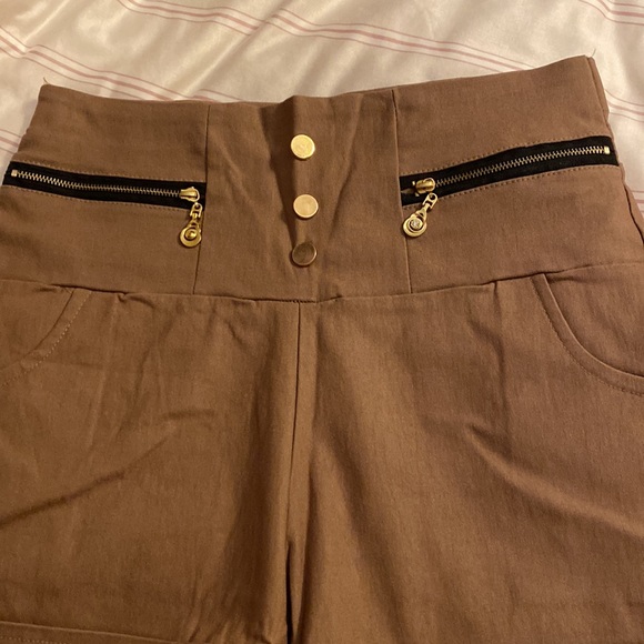 High waisted shorts - Picture 8 of 8